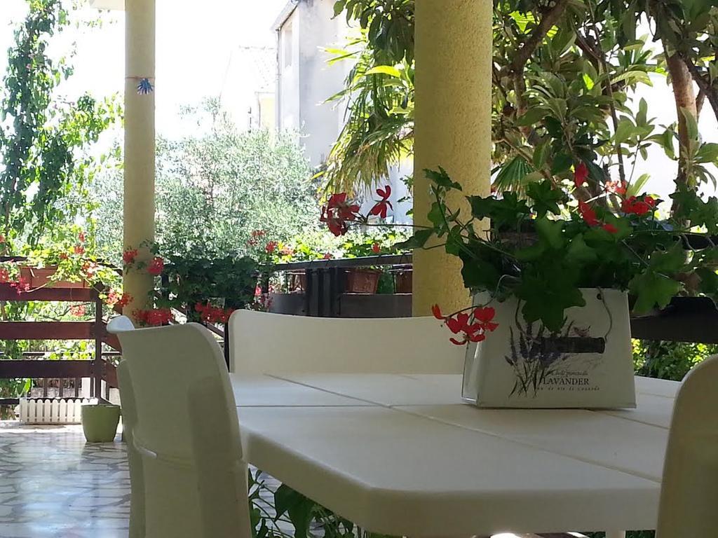 Apartment Perunika ザダル エクステリア 写真