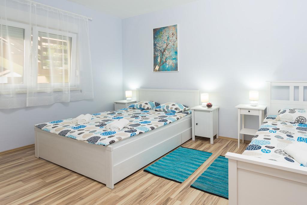 Apartment Perunika ザダル エクステリア 写真