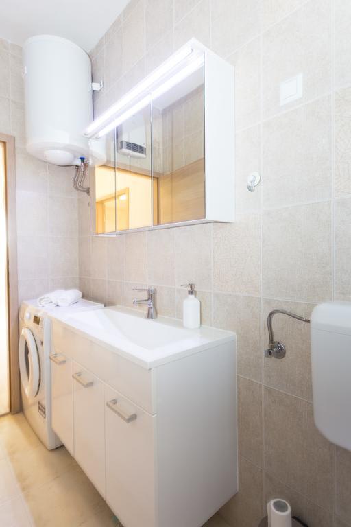 Apartment Perunika ザダル エクステリア 写真